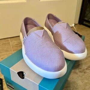 Women’s Toms Alpargatas Purple Shoes Size 8 NWT